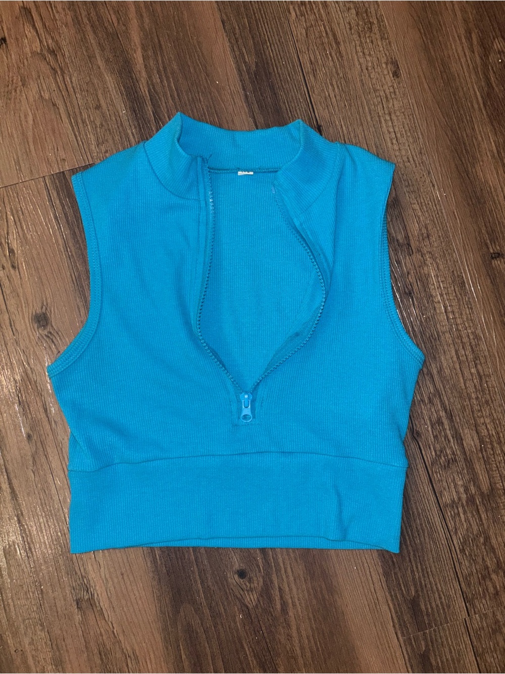 Cropped half zip tank top
